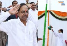 గోల్కొండ కోటపై జాతీయ జెండాను ఎగురవేసిన సీఎం కేసీఆర్ గోల్కొండ కోటపై జాతీయ జెండాను ఎగురవేసిన సీఎం కేసీఆర్