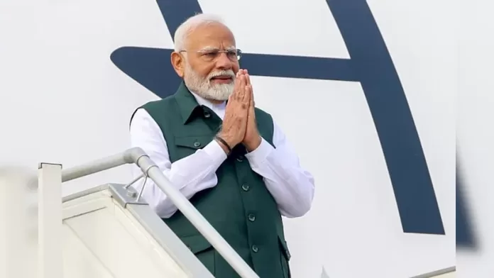 PM Modi In Singapore