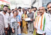 మేయర్ ఆదేశించిన ఏపీ సి చికెన్ మార్కెట్ సీజ్ ఏపీ సి చికెన్ మార్కెట్ సీజ్ కు ఆదేశించిన మేయర్ గద్వాల్ విజయలక్ష్మి