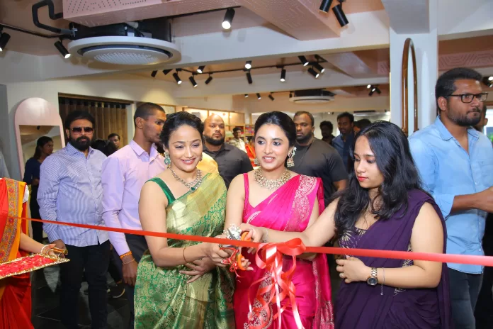 Priyanka Arul Mohan Unveils Xiti Weaves Pattu Collection