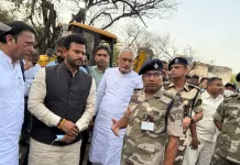 కేంద్ర మంత్రి రామ్మోహన్ నాయుడిపై దుమ్మెత్తి పోస్తున్న సోషల్ మీడియా!