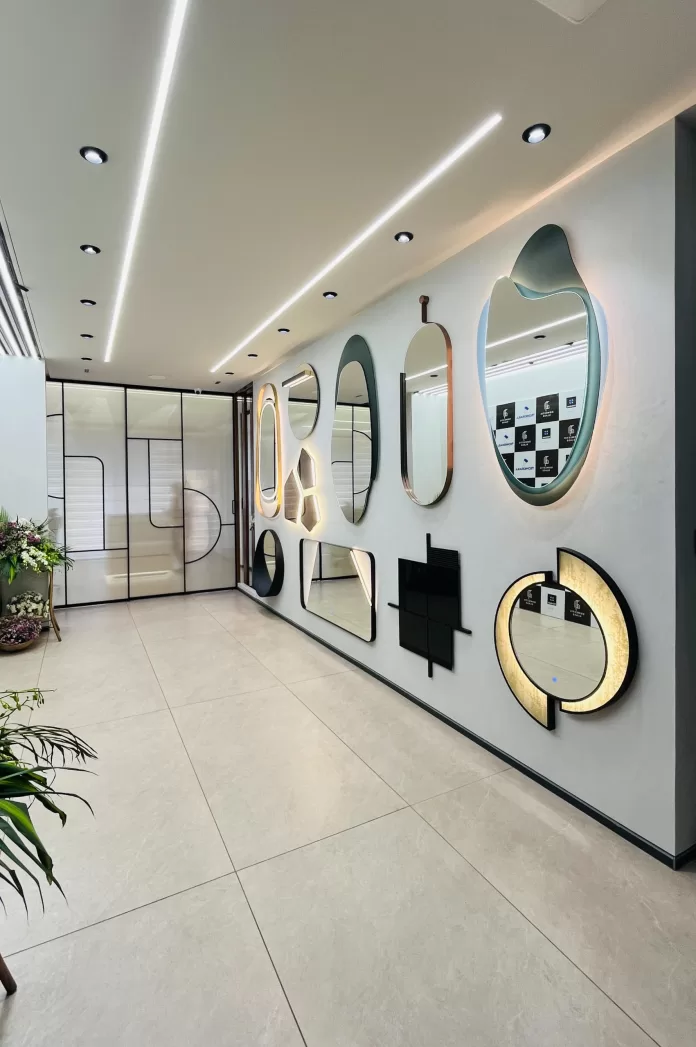 Domestic Glass, a leader in innovative architectural glass, has officially celebrated the grand opening of its brand-new, state-of-the-art showroom.