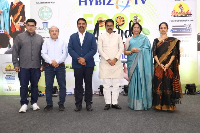 Hybiz.tv Food Awards dignitaries and organizers group photo